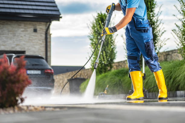 Best Commercial Building Pressure Washing  in Strawberry Point, IA