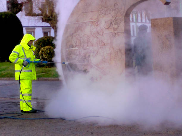Best Pressure Washing Contractors  in Strawberry Point, IA